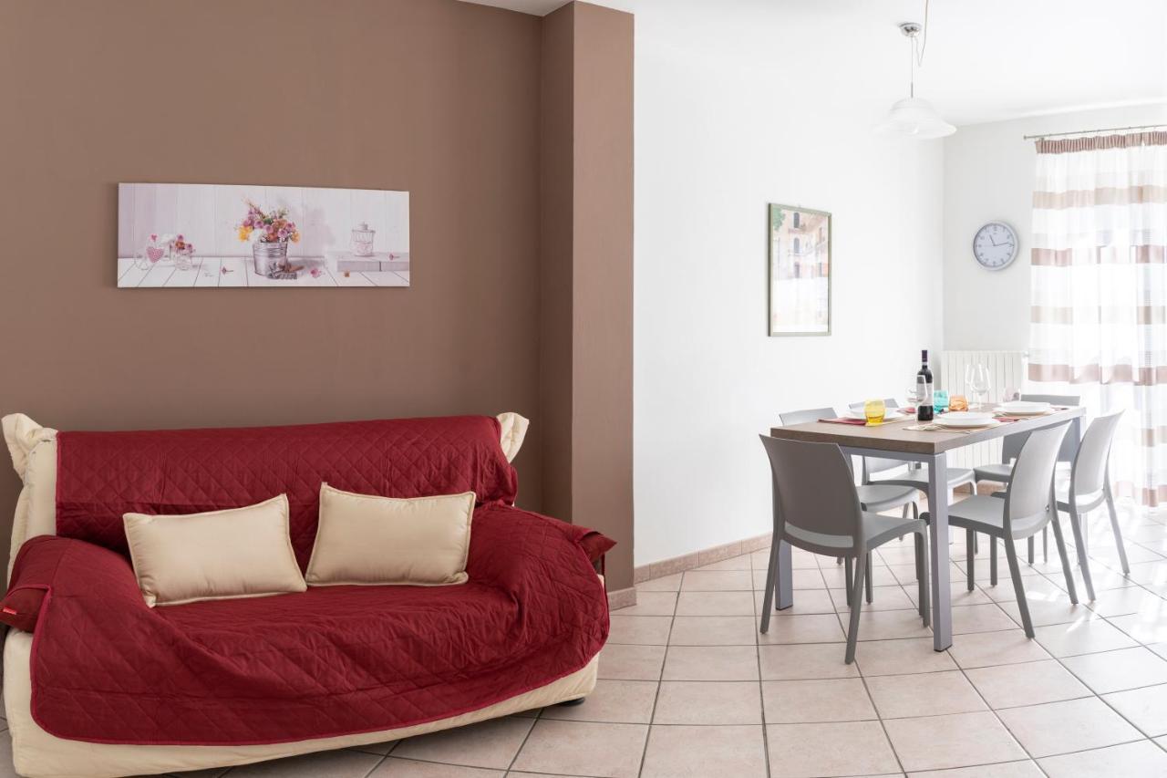 A 2 Passi Da Alba With 6 Beds Appartamento Rodello Esterno foto
